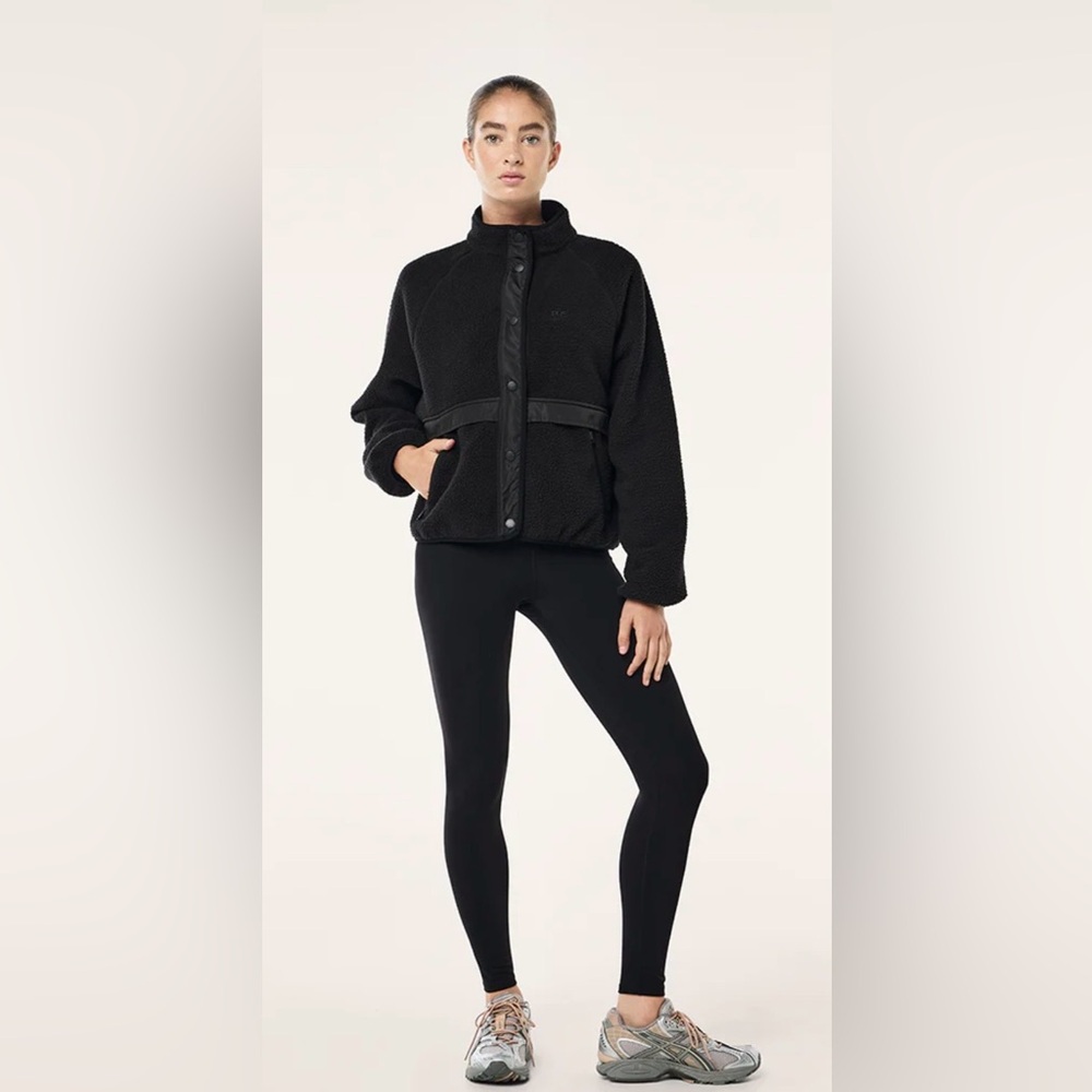 P.E Nation technique quilted Sherpa fleece jacket snaps black medium